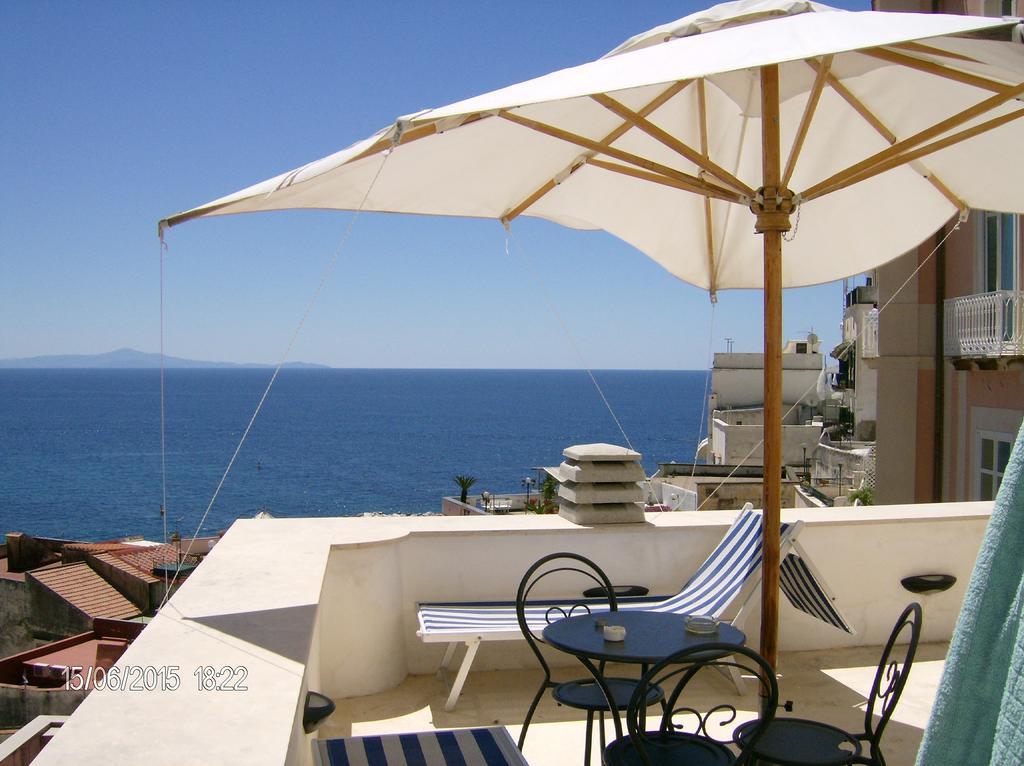 Atrani House-Amalfi Lejlighed Værelse billede